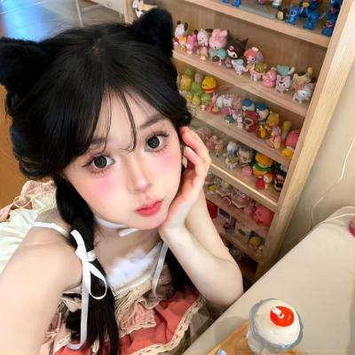 邪恶的蕾丝莉